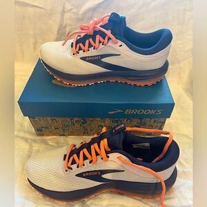 Brooks Revel 7 Women’s Running Shoe, Size 7, Never Worn